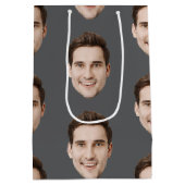 Custom Face Personalized Birthday Wedding Party Medium Cadeauzakje (Achterkant)