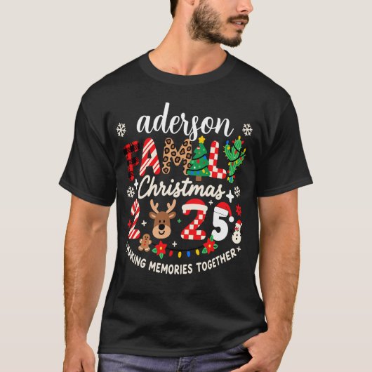 Custom Family Name Christmas 2025 Festive Holiday T-shirt (Voorkant)