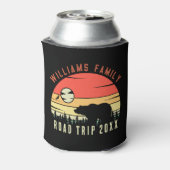 Custom Family Reunion Road Trip Mountain Sunset Blikjeskoeler (Blikje Achterkant)