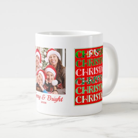 Custom Festive Red Green Christmas Photo Grote Koffiekop (Voorkant rechts)