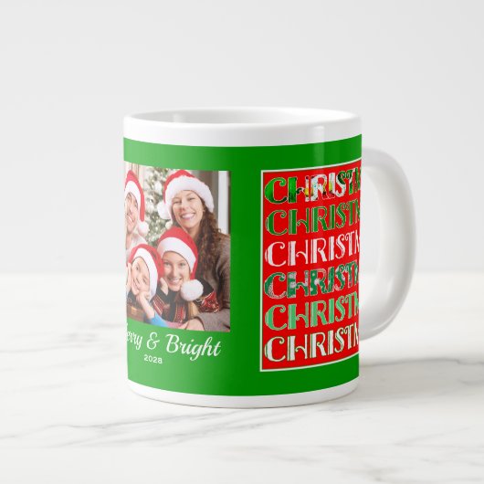 Custom Festive Red Green Christmas Photo Grote Koffiekop (Voorkant rechts)