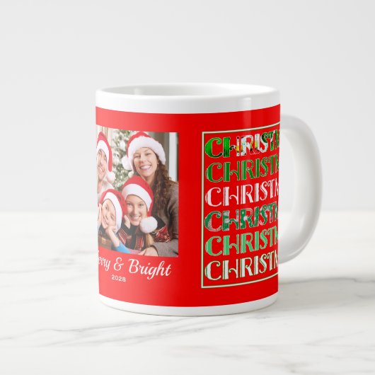 Custom Festive Red Green Christmas Photo Grote Koffiekop (Voorkant rechts)