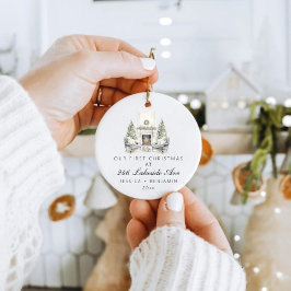 Custom First Christmas in ons nieuwe gezin Keramisch Ornament