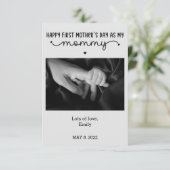 Custom First Moederdag Cute Minimalist Kaart (Staand voorkant)