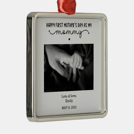 Custom First Moederdag Photo Cute Minimalist Metalen Ornament (Rechts)