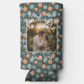 Custom Floral Doodle Photo Engagement Seltzer Blikjeskoeler (Voorkant)