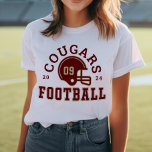 Custom Football Mom Rood en Goud Team Tri-Blend Shirt<br><div class="desc">Aangepaste voor- en achterhelm T-Shirt voor mama - getoond in White Design voor football moeders beschikt over een footballs Football met sportieve tekst die kan worden aangepast voor de teamnaam,  de achternaam van de zoon en zijn trui nummer. Gouden en donkerrode kleuren kunnen worden aangepast.</div>