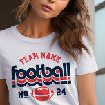 Custom Football Team Rood Wit en Blauw Vrouwen<br><div class="desc">Aangepaste Football Naam en Speler Nummer T-Shirt voor Mam - getoond in Wit Ontwerp voor football moeders is voorzien van retro belettering en aangepaste tekst die kan worden gepersonaliseerd met een team naam en speler jersey nummer. Rode en blauwe kleuren kunnen worden aangepast.</div>