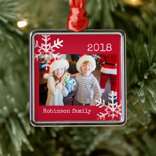 Custom Foto Rood Ornament met Sneeuwvlokken (Boom)