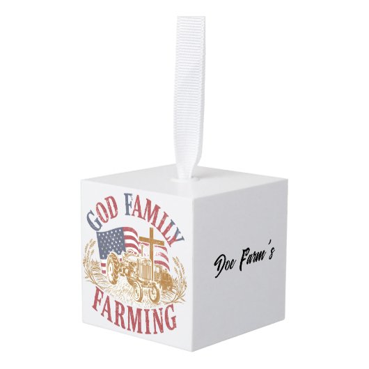 Custom “God Family Farming” Ornament (Voorkant hoekig)