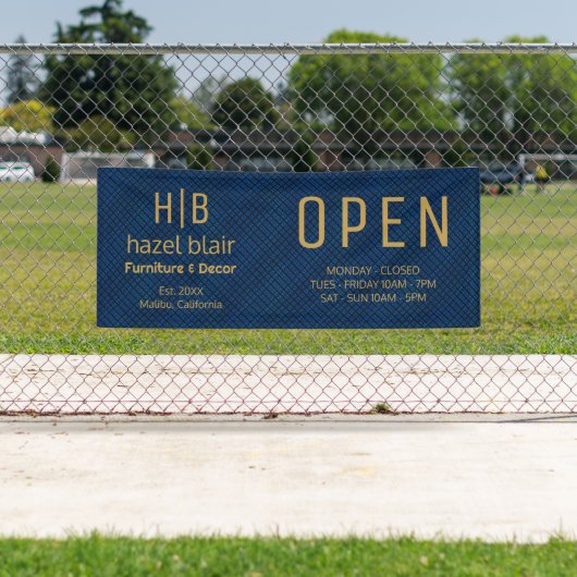 Custom Gold Business Logo Monogram Blauw Patroon Spandoek (Insitu)