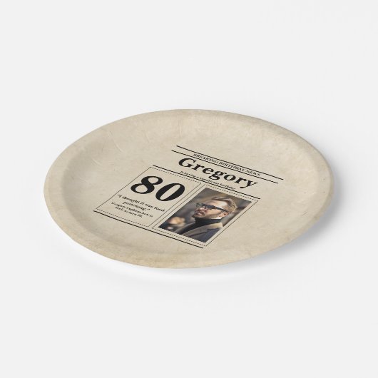 Custom Grappig Quote Retro Krant 80e Verjaardag Papieren Bordje (Gekanteld)