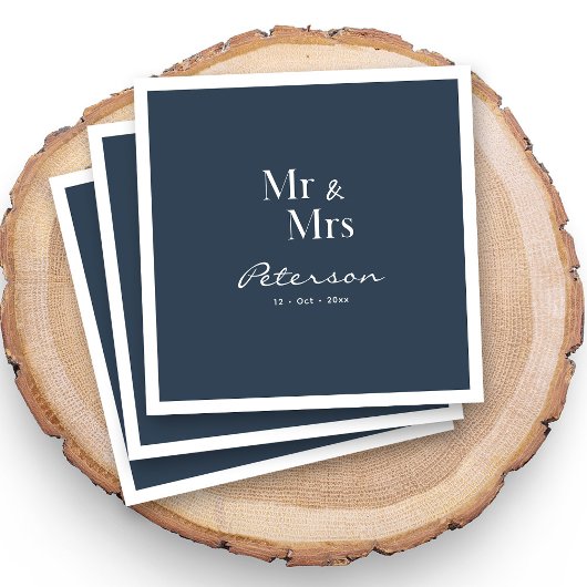 Custom Hand-Lettered Navy Blue Mr en Mrs Wedding Servet
