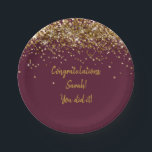 Custom Her Maroon & Gold Graduation Party Glitter Papieren Bordje<br><div class="desc">Aangepaste afstudeerfeest papier bord,  kastanjebruin en gouden ronde schittering,  sprankelend twinkeling glitter haar feest,  gepersonaliseerde afstudeerder klasse van 2025,  afstuderen PhD High School UNI,  Bachelor Nursing College Degree 2026,  Universitair Master MBA Law Doctor,  Nurse Practitioner Teacher CPA MD,  Doctoraat gunst Engineer JD MPA,  medische zesde voor Physician Assistant</div>