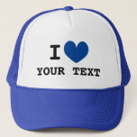 Custom I HEART trucker hoed met blauw liefdesicoon Trucker Pet<br><div class="desc">Custom I HEART trucker hoed met blauw liefdesicoon. Maak uw eigen gepersonaliseerde pet met deze lege sjabloon. Aangepaste kleur hart met zwarte typografie.</div>