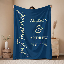 Custom Just Married Blanket Gift for Newlyweds Fleece Deken