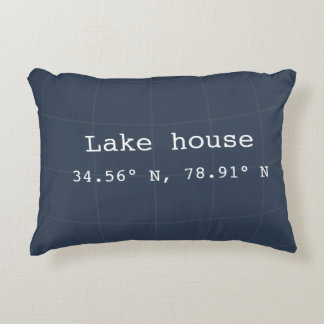 Custom Lake House Coordinates Sierkussen Accent Kussen