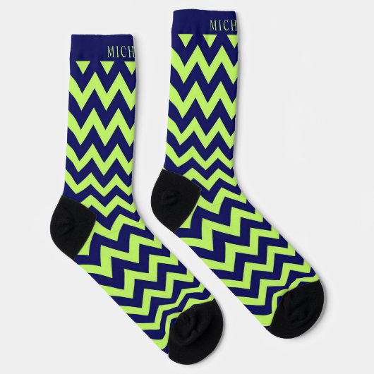 Custom Lime Green Navy Blue Chevron Patroon Sokken (Rechts)