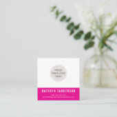 CUSTOM LOGO modern minimal chique felroze zwart Vierkante Visitekaartje (Staand voorkant)