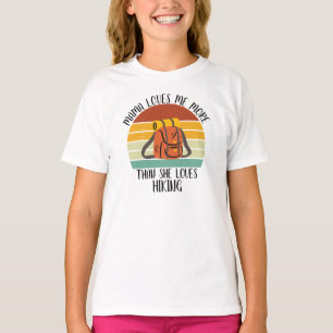CUSTOM Mama houdt meer van me dan van haar. T-shirt