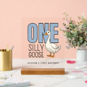 Custom Modern Blue One Silly Goose First Birthday Acryl Bord (Huwelijk)