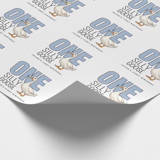 Custom Modern Blue One Silly Goose First Birthday Cadeaupapier (Hoek)