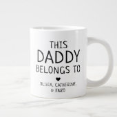 Custom Modern Deze papa behoort tot de Vaderdag Grote Koffiekop (Rechts)