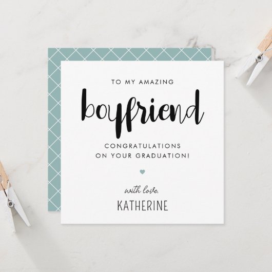 Custom Modern en Schattige Boyfriend Afstuderen Kaart (Voorkant / Achterkant in situ)