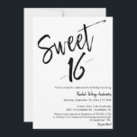 Custom Modern Minimalist Sweet 16th Birthday Party Kaart<br><div class="desc">Creëer een persoonlijke en fantastische, knappe en minimalistische Sweet 16de verjaardagsfeestdag uitnodiging voor die speciale verjaardagsjongen of -meisje! Deze uitnodiging bevat een ruim en mooi kalligrafiekscript dat schrijft. U kunt het met uw eigen tekst gemakkelijk aanpassen en het aanpassen aan uw het houden van en de foto op de rug...</div>