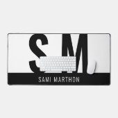 Custom Modern Zwart & Wit Eenvoudige Initialen Bureaumat (Keyboard & Muis)