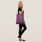 Custom Mom Naam Inspirerend Grappig Bourgogne Roze Tote Bag (Op model)