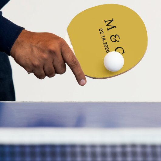Custom Monogram and Date Personalized M Gold Tafeltennisbatje (Insitu)