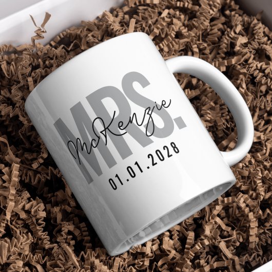 Custom Mr & Mrs Mug Gift for Couples & Newlyweds Koffiemok