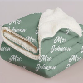 Custom Mr & Mrs Newlywed Blanket for Bride & Groom Sherpa Deken
