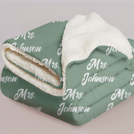 Custom Mr & Mrs Newlywed Blanket for Bride & Groom Sherpa Deken