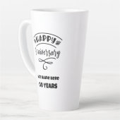 CUSTOM Naam, Jaar plus Serenity Prayer Jubileum Latte Mok (Linkerhoek)