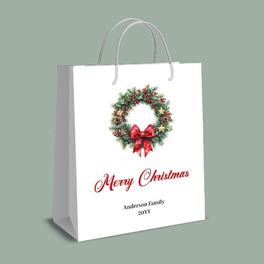Custom name Christmas wreath bag red and green   Medium Cadeauzakje