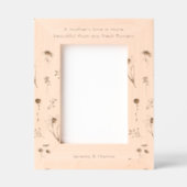 Custom Name De liefde van moeder is mooier Gegraveerde Lijstjes (Voorkant)