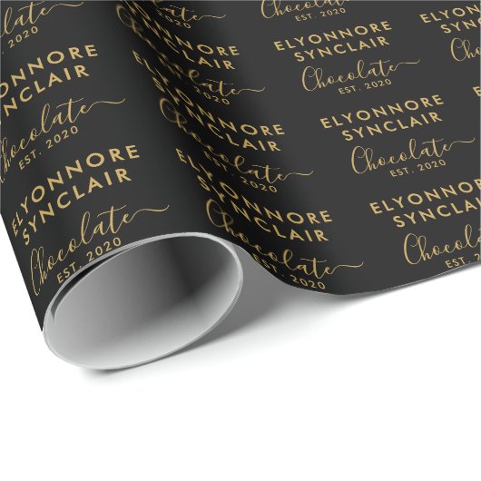 Custom Name Est Date Gold Script Chocolate Cadeaupapier (Rol Hoek)