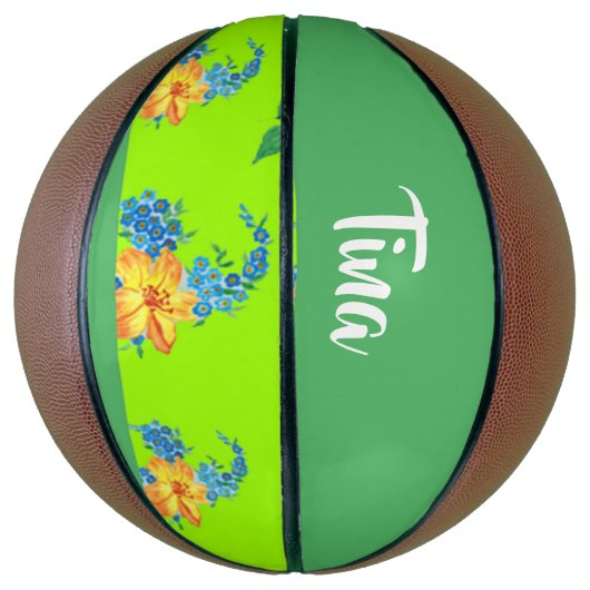 Custom name floral pattern on green basketbal (Verticaal)