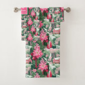 Custom name green and pink Christmas preppy towel Bad Handdoek (Insitu)