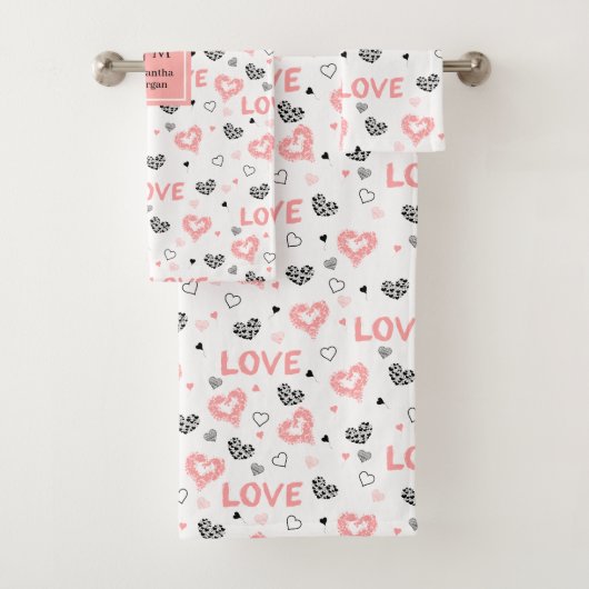 Custom Name Love Text Bath Towel Valentine Gift Bad Handdoek (Insitu)