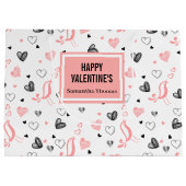 Custom Name Pink Black Hearts Simple Valentine  Groot Cadeauzakje (Achterkant)