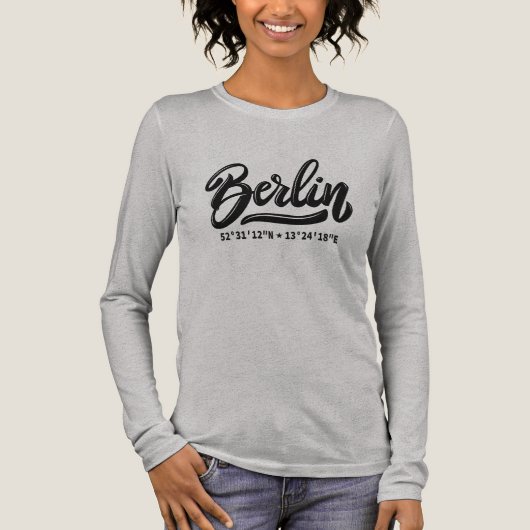Custom Name / Text Berlin Germany Coordinates Tri-Blend Shirt (Voorkant)