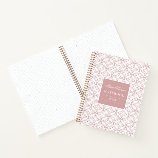 Custom Name & Year Dusty Rose Vector Pattern Notitieboek (Binnen)