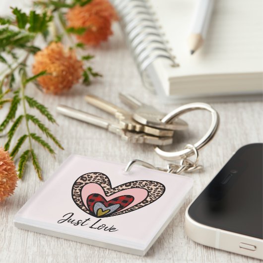 Custom Nested Hearts Keychain – Just Love (Voorkant Rechts)