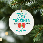 Custom Nier Living Donor Transplantatie T-shirt Ce Keramisch Ornament<br><div class="desc">Voor altijd verbonden met de gift van een levende donor niertransplantatie! Pas de voorkant van het ornament aan met namen en transplantatiedatum op de achterkant. Vier het geven en ontvangen van het kostbare geschenk van het leven door middel van orgaandonatie. Gemaakt voor u door iemand die dicht bij de niertransplantatie...</div>