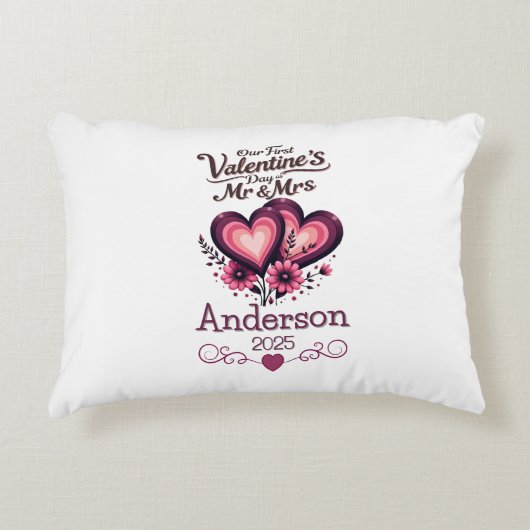 Custom Onze eerste Valentijnsdag Mr & Mrs. Accent Kussen (Voorkant)