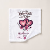 Custom Onze eerste Valentijnsdag Mr & Mrs. Bad Handdoek (Wasdoekje)