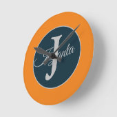 Custom  orange greay blue Monogram Elegant Ronde Klok (Hoek)